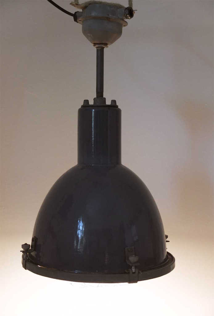 Industrielampe - works berlin...restauriert und verkauft original